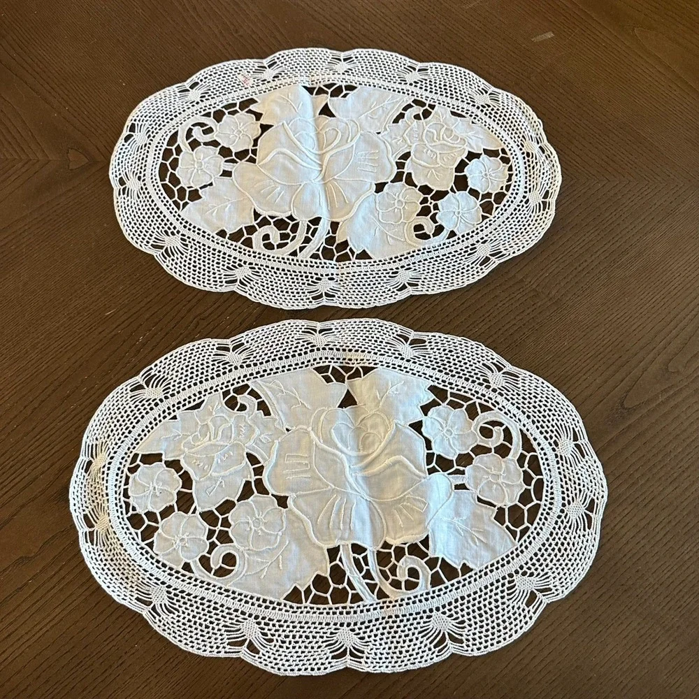 Vintage White Lace Oval Doilies Set of 2 Floral Rose Embroidered 18x12 Inch